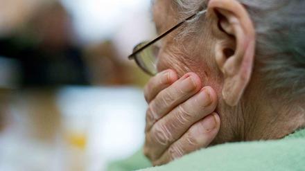 Ältere Menschen werden häufig per Tarifvertrag zum Ruhestand gezwungen.