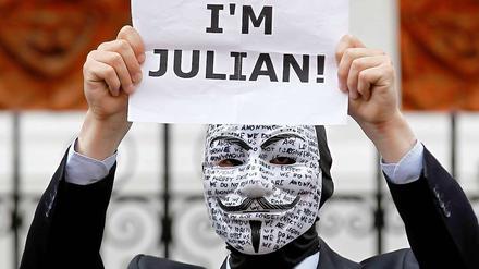 Auf seine Unterstützer kann sich Julian Assange verlassen.