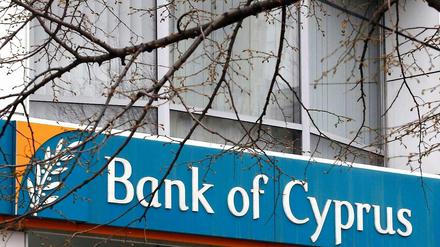 Es ist richtig, das parasitäre Geschäftsmodell der zyprischen Banken zu beenden. Aber es wäre falsch, die Zyprer mit den Folgen alleine zu lassen.