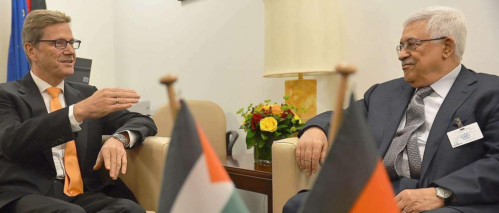 "Enthaltung ist keine Haltung". Außenminister Westerwelle mit Palästinenserpräsident Mahmud Abbas