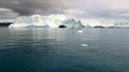 Eisberge in der Arktis.