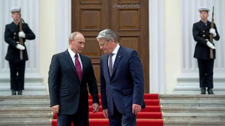 Wäre es für Bundespräsident Gauck nicht besser gewesen, Putin bei einem direkten Aufeinandertreffen mit seiner Kritik zu konfrontieren?