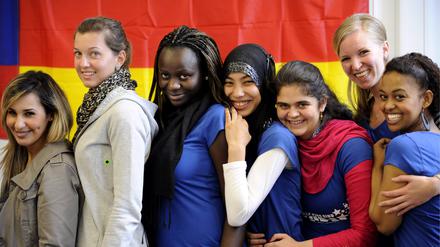 Schülerinnen einer Schule in Frankfurt am Main, die 2009 einen Integrationswettbewerb gewann.