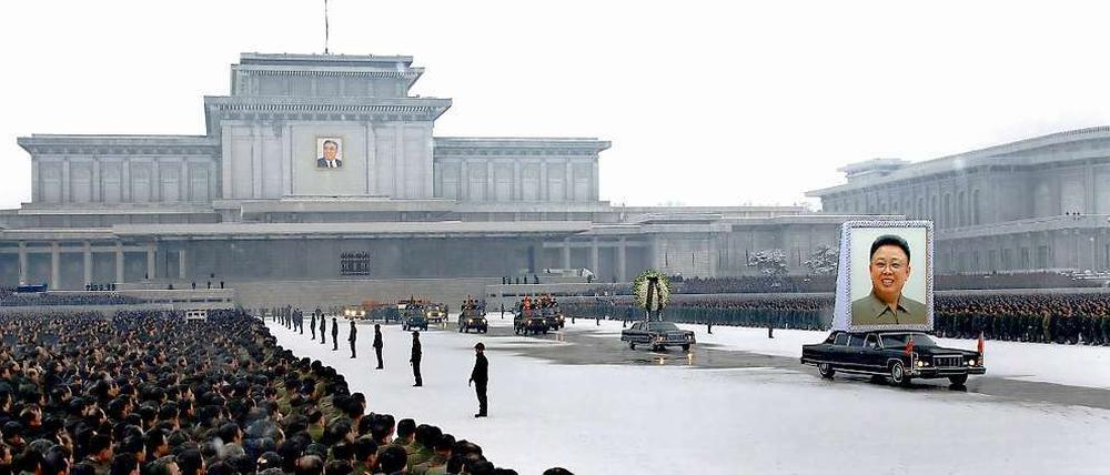 Trauerzeremonie für Kim Jong Il: Gespenstische Inszenierung in Pjöngjang. 