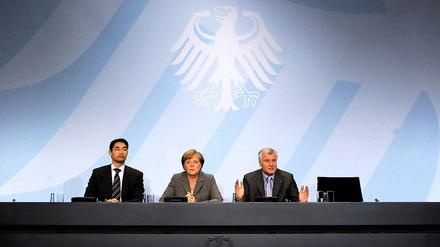 Seltenes Bild der Einigkeit: Philipp Rösler, Angela Merkel, Horst Seehofer.