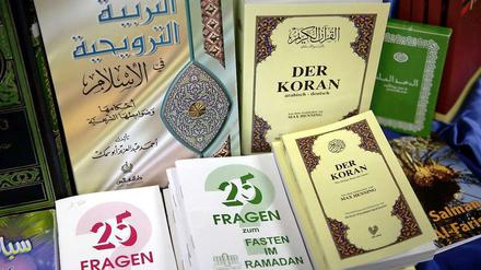 Der Koran in deutscher Fassung.