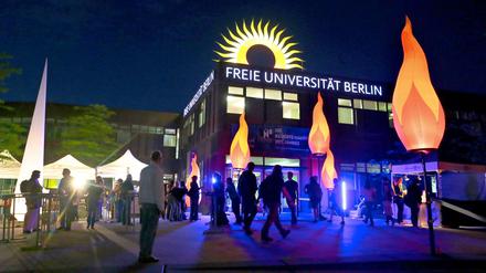 Die Freie Universität Berlin bei der Langen Nacht der Wissenschaft. Ob die Veranstaltung auf das Geldproblem der Berliner Universitäten aufmerksam machen kann, bleibt abzuwarten.