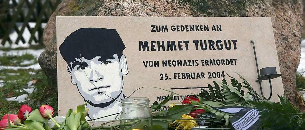 Ein Gedenkstein für Mehmet Turgut - eines der Opfer des "Nationalsozialistischen Untergrunds".