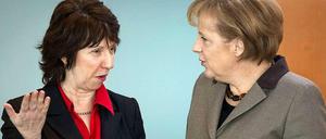 Die EU-Außenbeauftragte Catherine Ashton und Kanzlerin Angela Merkel