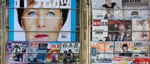 Titelheldin. Auf diesem chinesischen Magazincover von 2011 wird Angela Merkel als "Pokerface" bezeichnet.