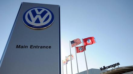 Der Volkswagen-Konzern musste kürzlich den Verkauf von Dieselfahrzeugen in den USA stoppen, weil er die Abgaswerte der Fahrzeuge offenbar manipuliert hatte.