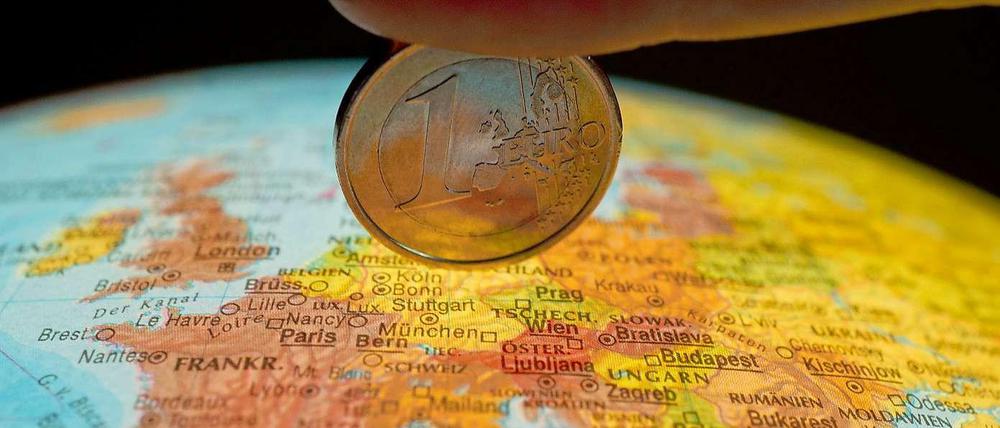 Müde Mark ade - in Deutschland wird der wache Euro verdient. 