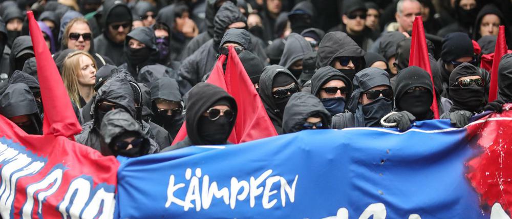 Gewaltbereit. Autonome und andere Linksradikale wollen am Sonnabend in Leipzig demonstrieren. Die Polizei befürchtet Randale. Auf dem Bild ein schwarzer Block in Berlin