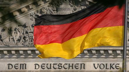 Vier von zehn Deutschen sind laut einer Studie unzufrieden mit der Demokratie-Praxis in der Bundesrepublik.
