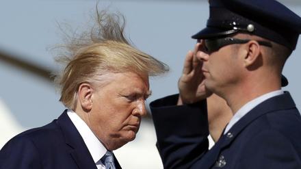 Die Haare müssen sitzen. Allein für Haarstyling gab Trump 70.000 Dollar aus – und setzte es von der Steuer ab.