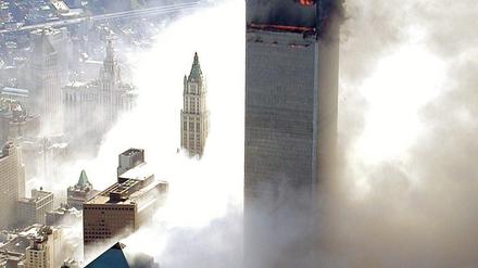 Die brennenden Türme des World Trade Centers in New York am 11. September 2001.