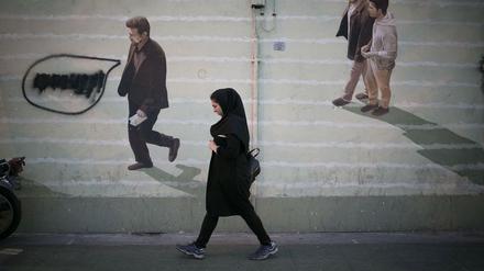 Das iranische Regime geht regelmäßig gegen Frauen vor, die sich nicht „züchtig“ kleiden. 