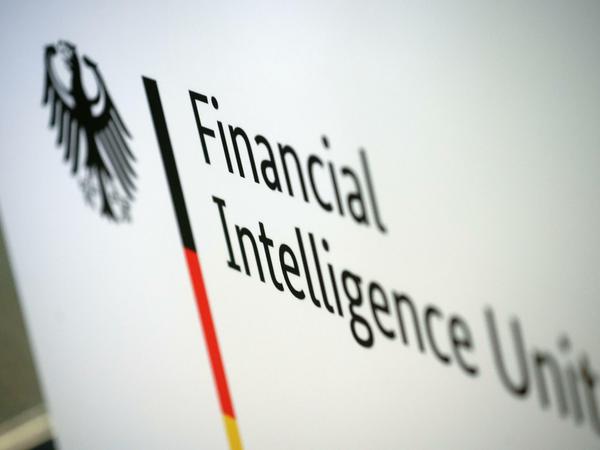 Das Ermittlungsverfahren, wegen dem die Ministerien durchsucht werden, richtet sich gegen Verantwortliche der Financial Intelligence Unit (FIU).