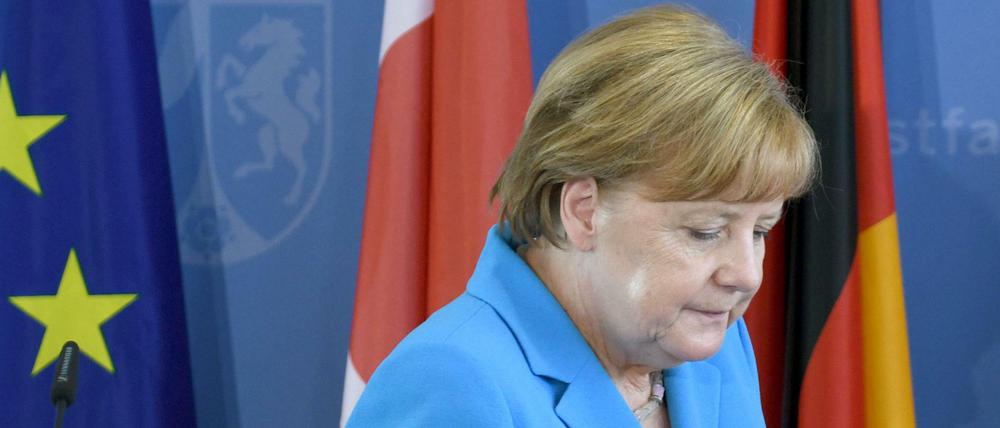 Bundeskanzlerin Angela Merkel (CDU) spricht bei einer Gedenkveranstaltung für den Brandanschlag in Solingen. 
