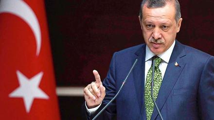 Die Entmachtung der Armee durch Erdogan hat in der Türkei Ängste geweckt, dass säkulare Elemente zurückgedrängt werden könnten. Jüngste Vorfälle bestätigen scheinen dies zu bestätigen. 