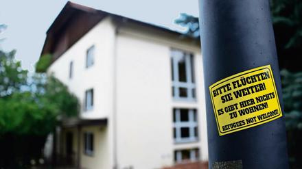 Anti-Asyl-Protest am Flüchtlingsheim im ehemaligen Leonardo-Hotel in Freital 