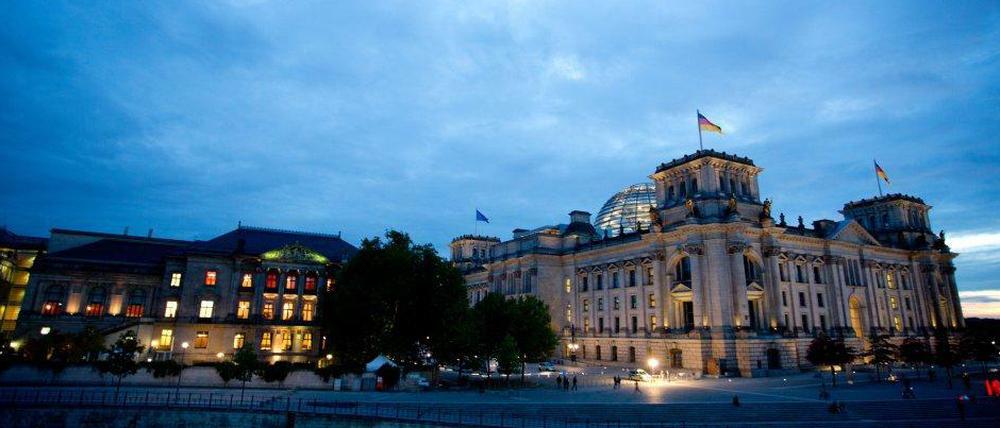 In der Parlamentarischen Gesellschaft direkt neben dem Reichstag rangen CDU und SPD um gemeinsame Positionen - mit Erfolg, wie es scheint.