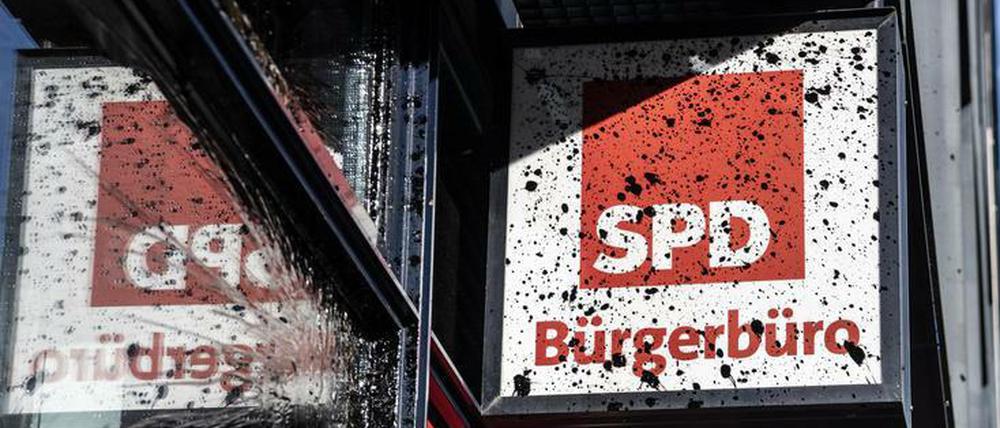 Immer wieder werden SPD-Büros angegriffen - wie hier in Berlin vor zwei Wochen.