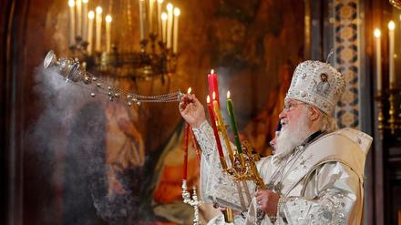 Ein Bild aus dem April 2020: Kyrill I., Patriarch der russisch-orthodoxen Kirche, leitet in der Christ-Erlöser-Kathedrale den Hauptgottesdienst der Kirche zur Feier des orthodoxen Osterfestes.