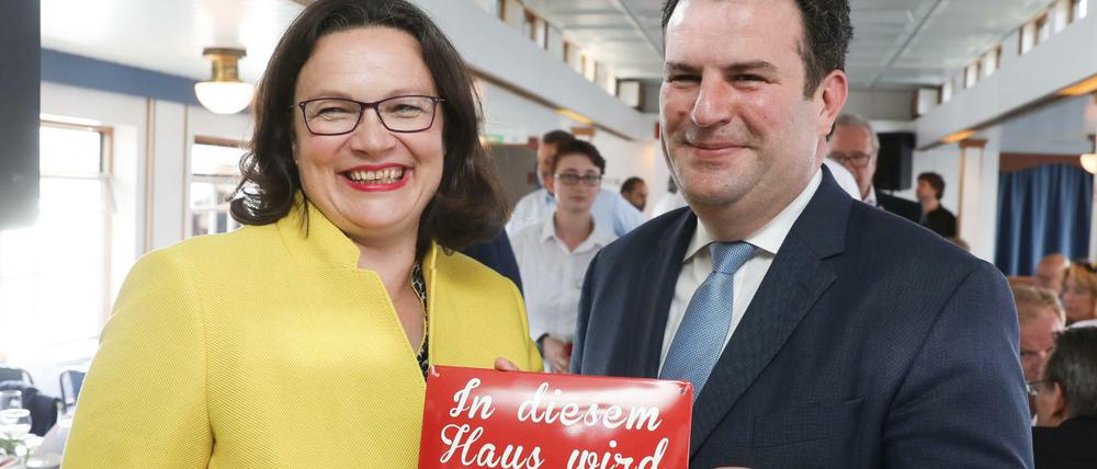 Endlich mal nicht im Kreuzfeuer: SPD-Chefin Andrea Nahles und Arbeitsminister Hubertus Heil