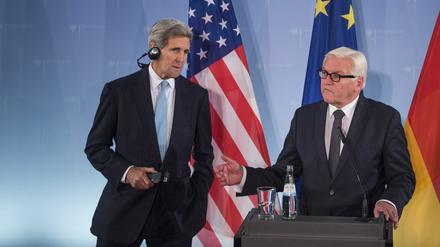US-Außenminister John Kerry and sein deutscher Amtskollege Frank-Walter Steinmeier am Donnerstag in Berlin. 