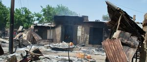 Bei einem Selbstmordanschlag von Boko-Haram-Terroristen am 4. Juli in Zabarmai, Nordost-Nigeria, kamen zahlreiche Menschen ums Leben. 