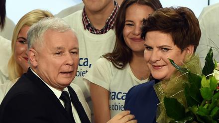 Jaroslaw Kaczynski, der Chef der PiS, und die siegreiche Kandidatin Beata Szydlo.