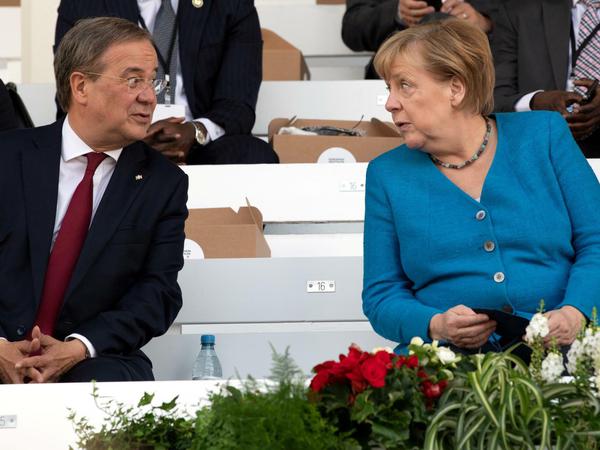 Nicht immer einig in Sachen Corona-Kurs: Armin Laschet und Angela Merkel.