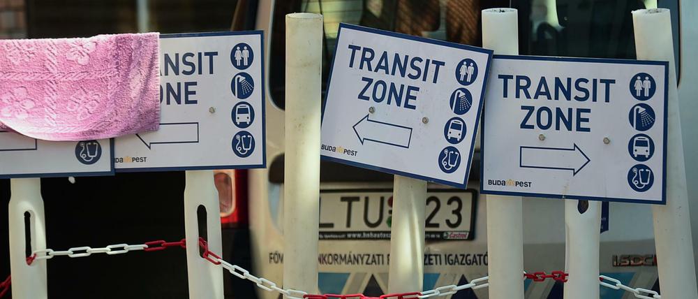 Für die große Zahl auf der Balkanroute ankommender Flüchtlinge und Migranten wurde 2015 am Budapester Ostbahnhofs eine Transitzone eingerichtet. 