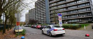 Eine Polizeistreife im Brüsseler Viertel Molenbeek am Sonntag.