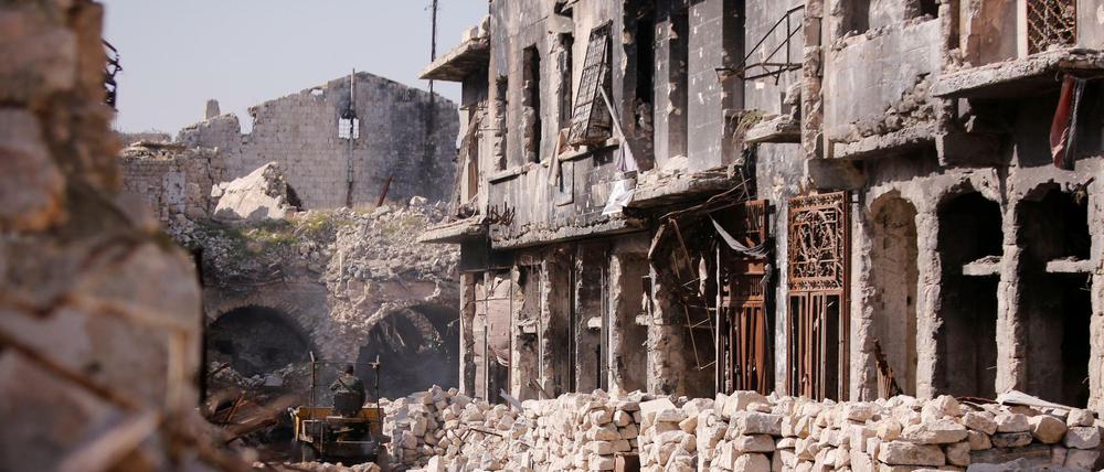 Im zerstörten Aleppo wird gebaut. Auch hierher wollen die AfD-Abgeordneten wohl reisen.