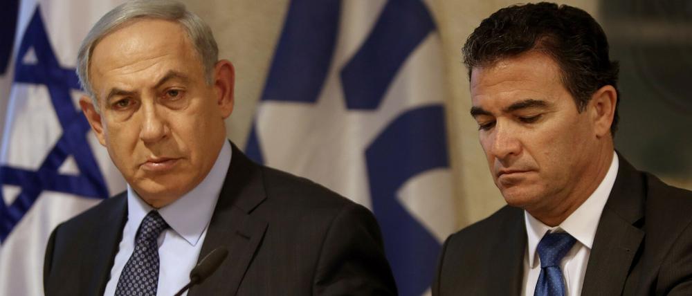Berater und Vertrauter: Benjamin Netanjahu hält viel von Yossi Cohen (r.).