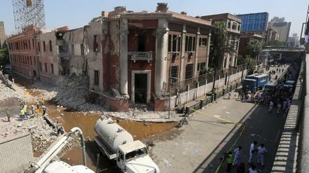 Blick auf den Ort der Bombenexplosion in Kairo.