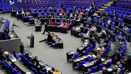 Der Bundestag steht mal wieder vor einer Wahlrechtsreform: Es sollen weniger Abgeordnete werden.