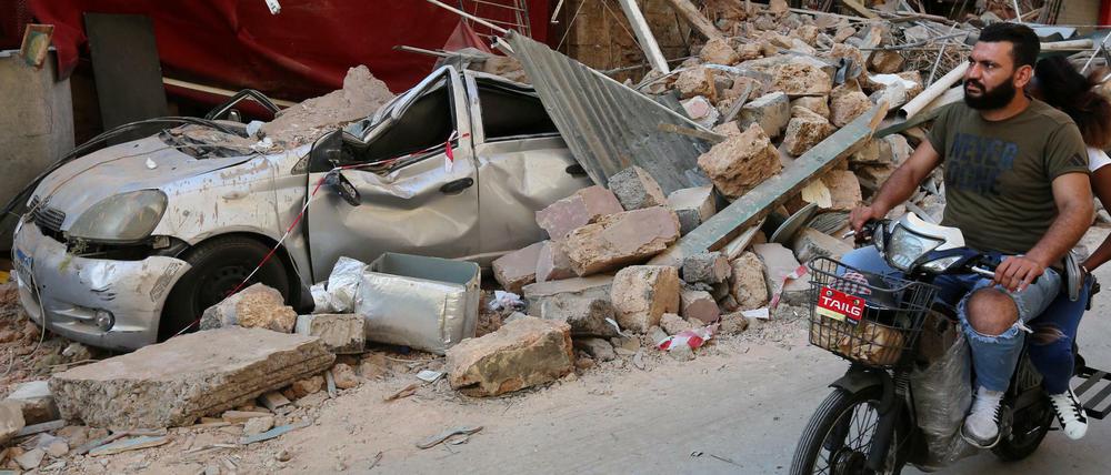 Zerstörte Häuser, zerdrückte Autos: Beirut gleicht einem Trümmerfeld.