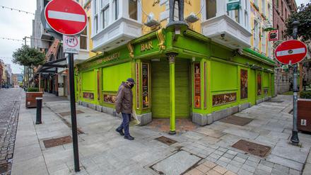 Das Vergnügungsviertel in Dublin im Stadtteil Temple Bar ist verwaist. 