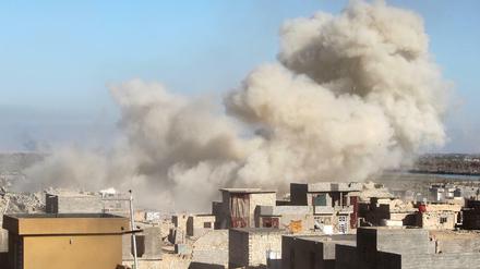 Schläge gegen den IS in der Nähe der irakischen Stadt Ramadi.