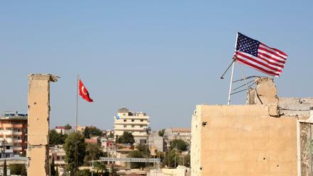 Eine US-Flagge in Syrien  