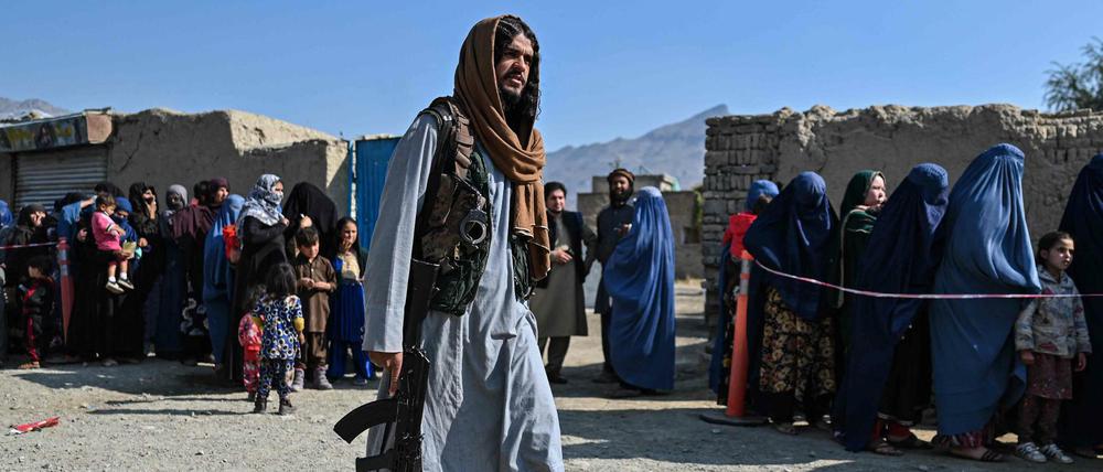 Ein Taliban-Kämpfer in der Nähe von Kabul