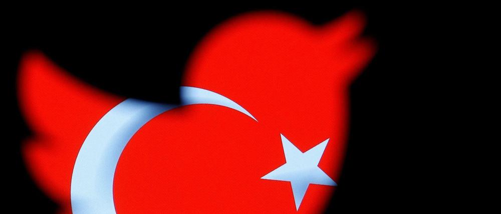 Wenn Twitter den türkischen Gesetzen nicht entspricht, könnte die Plattform Datenraten in dem Land verlieren und dort praktisch nicht mehr existieren.
