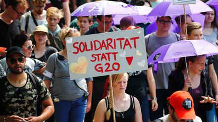 Der weitaus größte Teil der G20-Gegner: friedlich auf der Straße, aber mit ihrer Kritik nicht gehört.