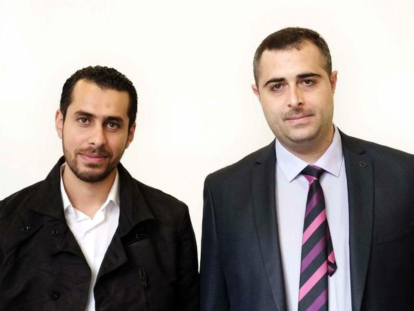 Abdul Rahman Al Mawwas (l.) und Osama Abo Elezz beim Besuch des Tagesspiegel.