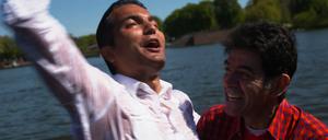 Taufe im Juni 2016 im Stadtparksee in Hamburg. Pastor Albert Babajan mit einem Flüchtling, der Christ wird. 