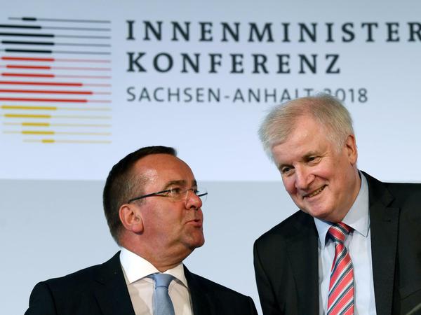Pistorius und Seehofer bei der Innenministerkonferenz in Quedlinburg.