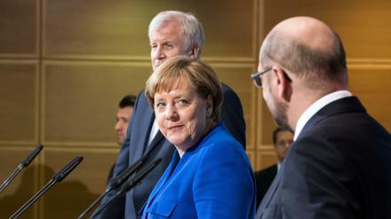 Geschafft nach der Sondierung: Horst Seehofer, Angela Merkel und Martin Schulz